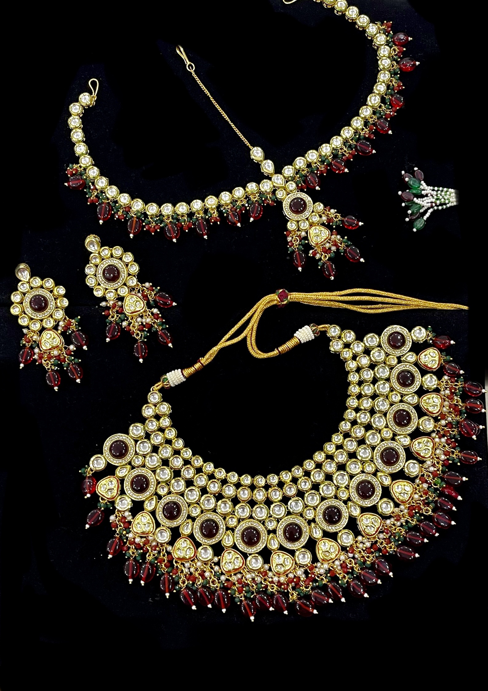 MAITHILI SET - Femme Elegance - A Versatile Jewellery Collection - Pakistan